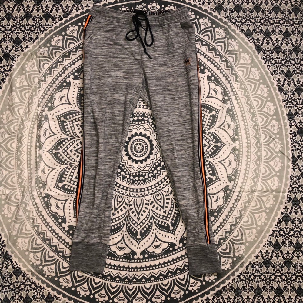 Cute striped joggers!